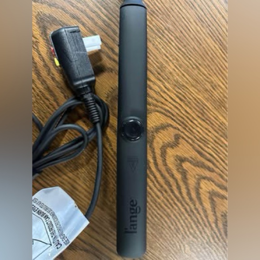 Lange Black Hair Straightener